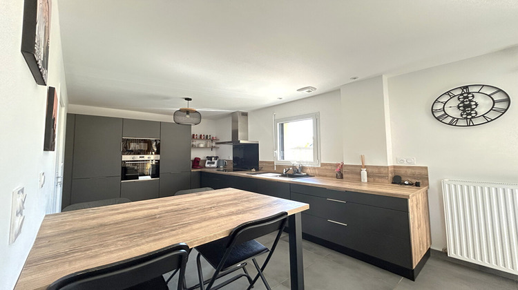 Ma-Cabane - Vente Maison SAINT-UNIAC, 76 m²