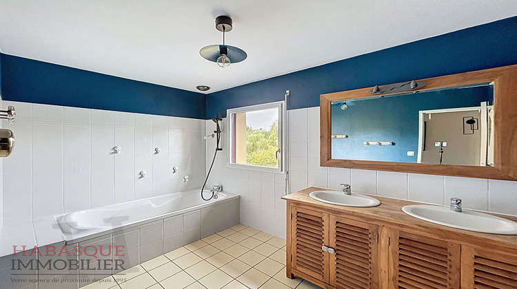 Ma-Cabane - Vente Maison SAINT-URBAIN, 230 m²