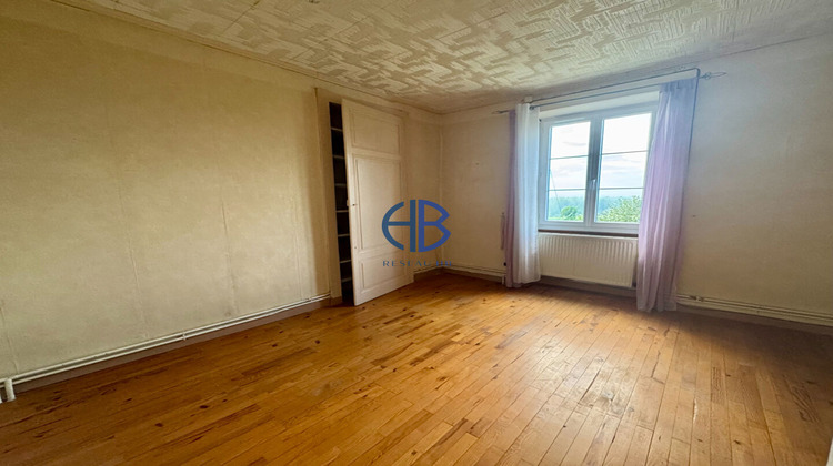 Ma-Cabane - Vente Maison SAINT-VICTOR-DE-MORESTEL, 101 m²