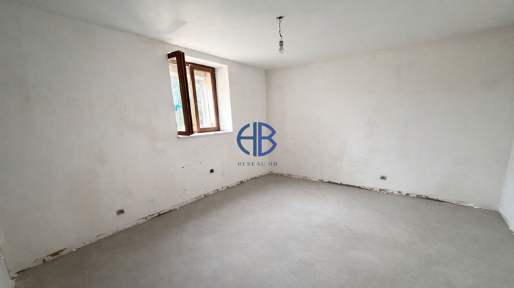 Ma-Cabane - Vente Maison SAINT-VICTOR-DE-MORESTEL, 114 m²