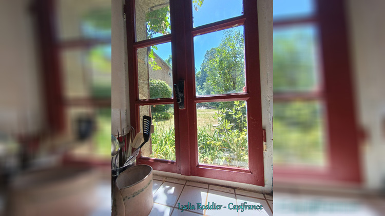 Ma-Cabane - Vente Maison SAINT VICTOR MONTVIANEIX, 213 m²