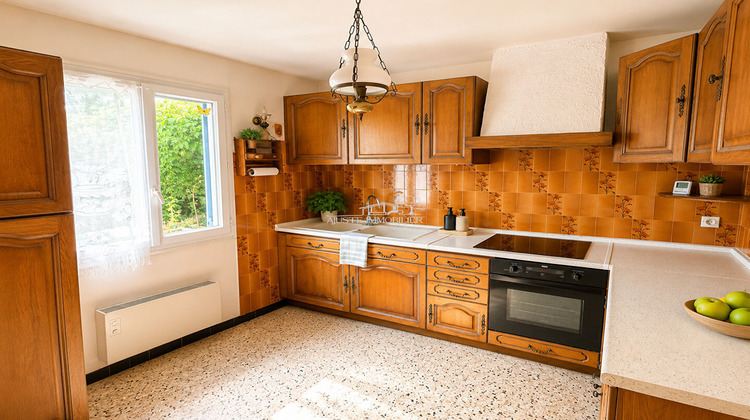 Ma-Cabane - Vente Maison SAINT-VICTORET, 70 m²