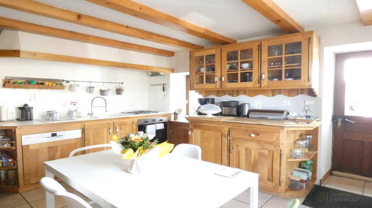 Ma-Cabane - Vente Maison SAINT VINCENT DE MERCUZE, 88 m²