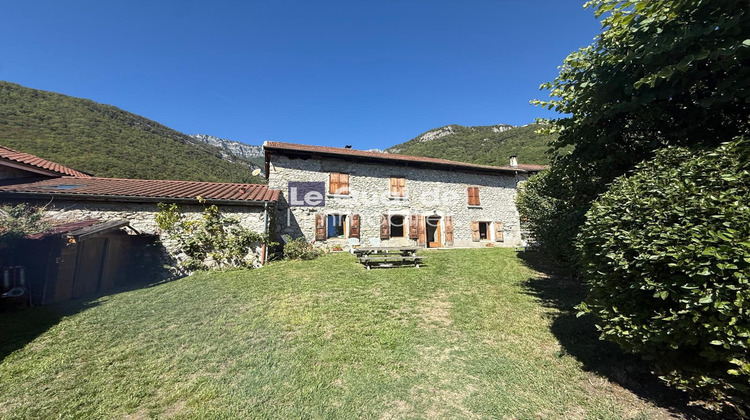 Ma-Cabane - Vente Maison Saint-Vincent-de-Mercuze, 108 m²