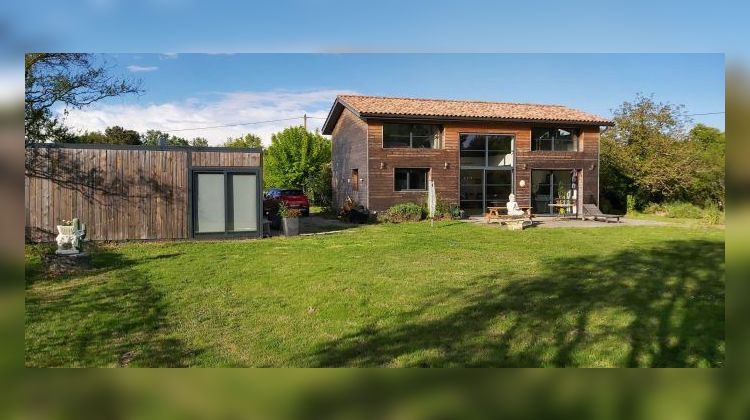 Ma-Cabane - Vente Maison Saint-Vivien-de-Médoc, 230 m²