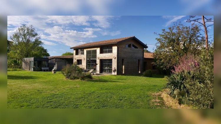 Ma-Cabane - Vente Maison Saint-Vivien-de-Médoc, 230 m²