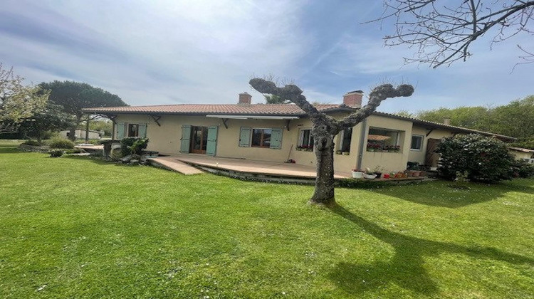 Ma-Cabane - Vente Maison Saint-Vivien-de-Medoc, 167 m²