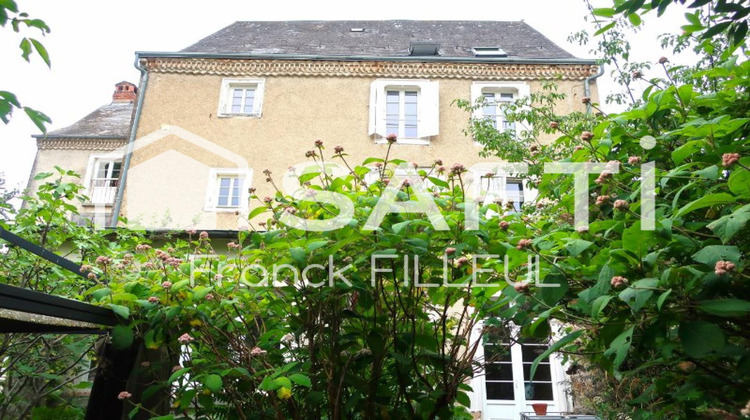 Ma-Cabane - Vente Maison Saint-Yrieix-la-Perche, 376 m²