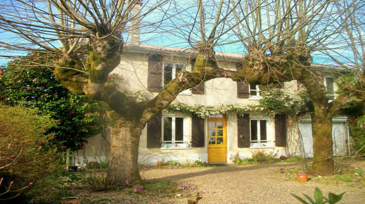 Ma-Cabane - Vente Maison SAINT YRIEIX LA PERCHE, 220 m²