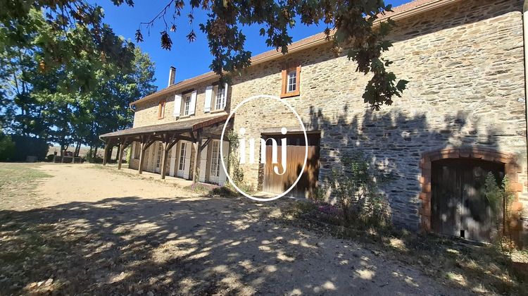 Ma-Cabane - Vente Maison Saint-Yrieix-la-Perche, 268 m²