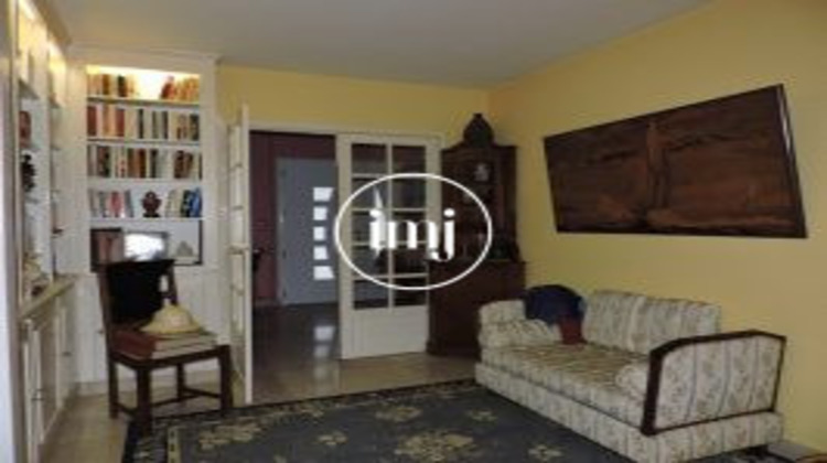 Ma-Cabane - Vente Maison Saint-Yrieix-la-Perche, 286 m²