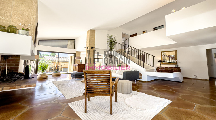 Ma-Cabane - Vente Maison Sainte-Cécile-les-Vignes, 211 m²