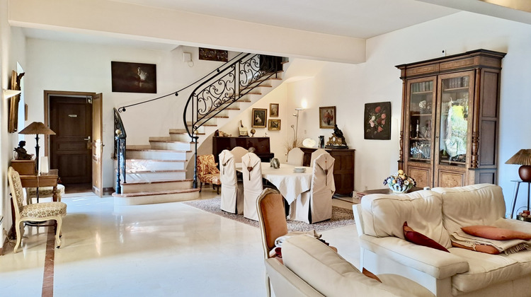 Ma-Cabane - Vente Maison Sainte-Cécile-les-Vignes, 225 m²