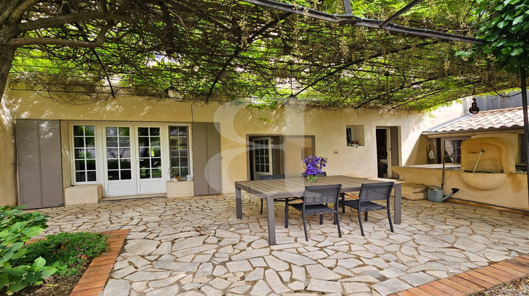 Ma-Cabane - Vente Maison Sainte-Cécile-les-Vignes, 328 m²