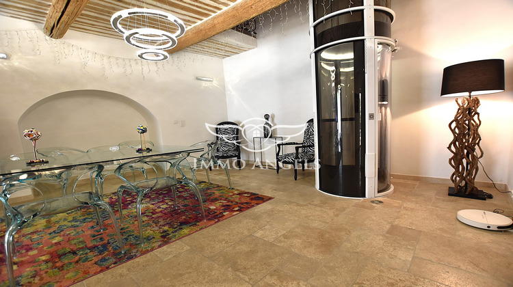 Ma-Cabane - Vente Maison Sainte-Cécile-les-Vignes, 341 m²