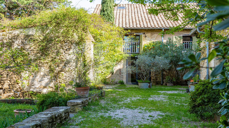 Ma-Cabane - Vente Maison Sainte-Cécile-les-Vignes, 676 m²