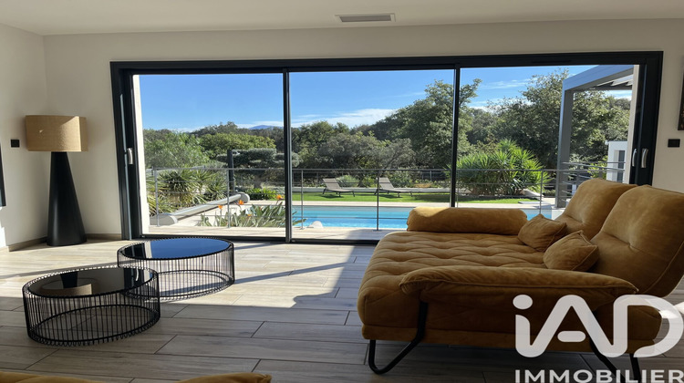 Ma-Cabane - Vente Maison Sainte-Colombe-de-la-Commanderie, 154 m²