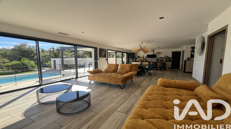 Ma-Cabane - Vente Maison Sainte-Colombe-de-la-Commanderie, 154 m²