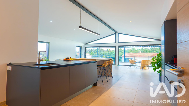 Ma-Cabane - Vente Maison Sainte-Colombe-de-la-Commanderie, 183 m²