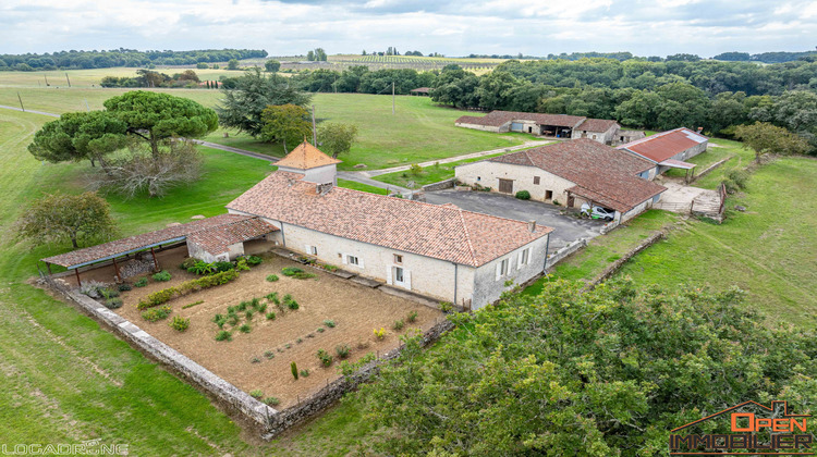 Ma-Cabane - Vente Maison Sainte-Colombe-de-Villeneuve, 196 m²