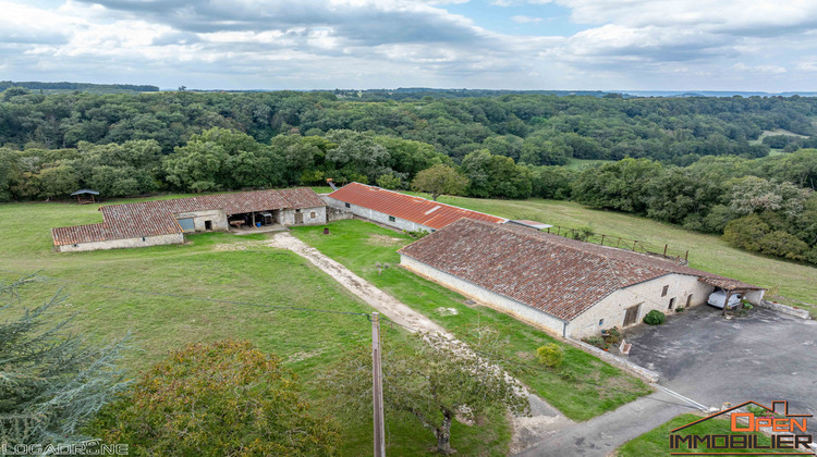 Ma-Cabane - Vente Maison Sainte-Colombe-de-Villeneuve, 196 m²