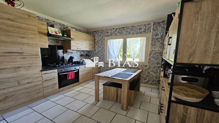 Ma-Cabane - Vente Maison Sainte-Colombe-la-Commanderie, 62 m²