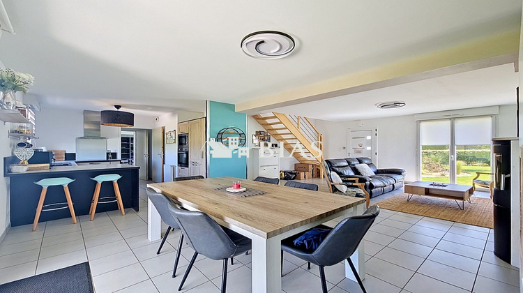 Ma-Cabane - Vente Maison Sainte-Colombe-la-Commanderie, 119 m²