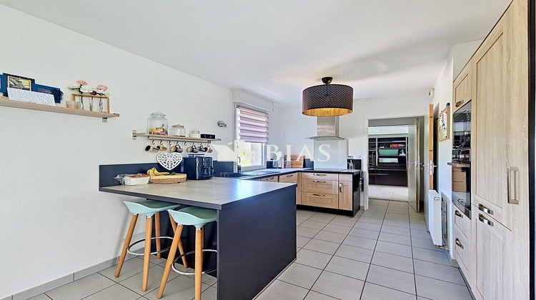 Ma-Cabane - Vente Maison Sainte-Colombe-la-Commanderie, 119 m²