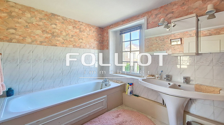 Ma-Cabane - Vente Maison SAINTE-CROIX-GRAND-TONNE, 200 m²