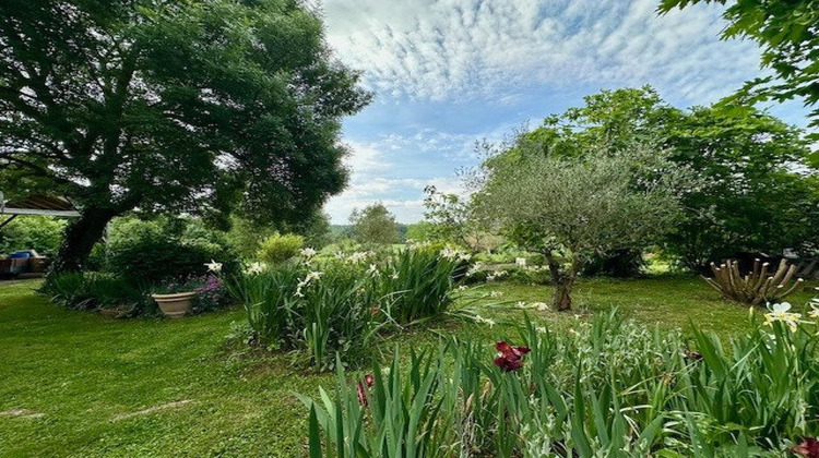 Ma-Cabane - Vente Maison Sainte-Foy-de-Peyrolieres, 325 m²