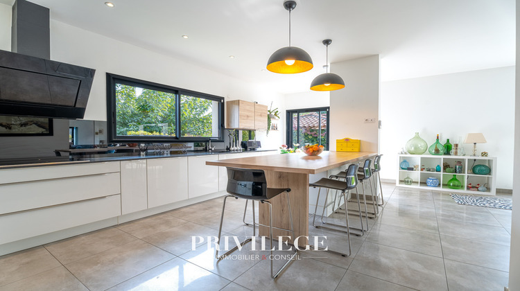 Ma-Cabane - Vente Maison Sainte Foy lès Lyon, 198 m²