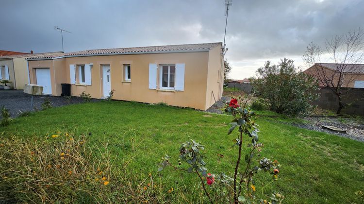 Ma-Cabane - Vente Maison Sainte-Gemme-la-Plaine, 85 m²