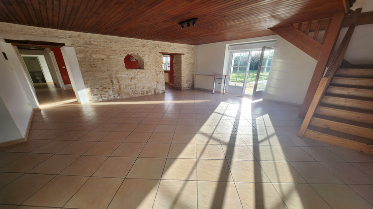 Ma-Cabane - Vente Maison Sainte-Gemme-la-Plaine, 144 m²