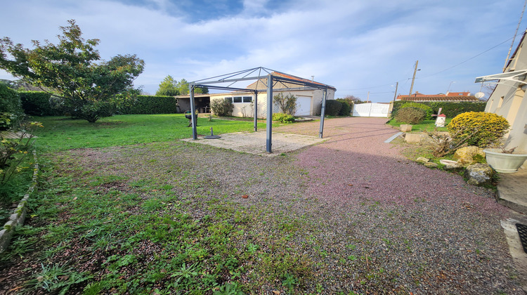 Ma-Cabane - Vente Maison Sainte-Gemme-la-Plaine, 83 m²