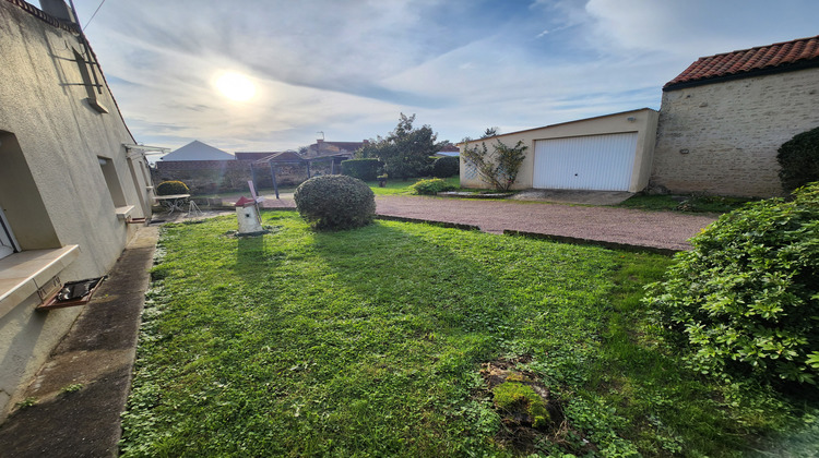 Ma-Cabane - Vente Maison Sainte-Gemme-la-Plaine, 83 m²