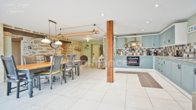 Ma-Cabane - Vente Maison SAINTE GEMMES LE ROBERT, 188 m²