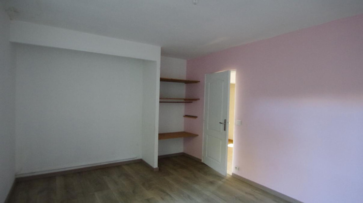 Ma-Cabane - Vente Maison SAINTE GENEVIEVE DES BOIS, 108 m²