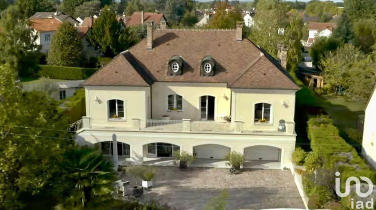 Ma-Cabane - Vente Maison Sainte-Geneviève-des-Bois, 326 m²