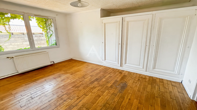 Ma-Cabane - Vente Maison SAINTE-GENEVIEVE-DES-BOIS, 61 m²