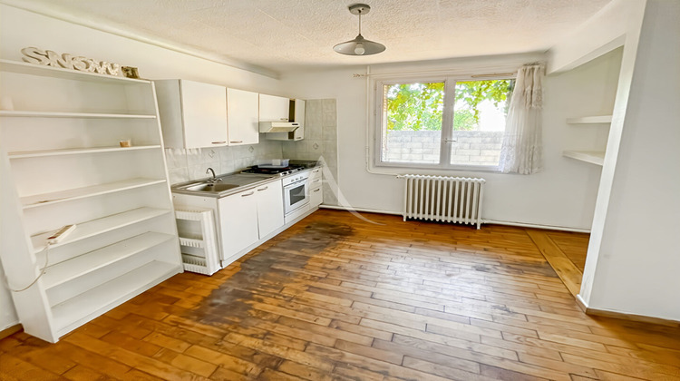 Ma-Cabane - Vente Maison SAINTE-GENEVIEVE-DES-BOIS, 61 m²