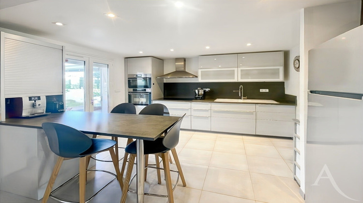 Ma-Cabane - Vente Maison SAINTE-GENEVIEVE-DES-BOIS, 121 m²