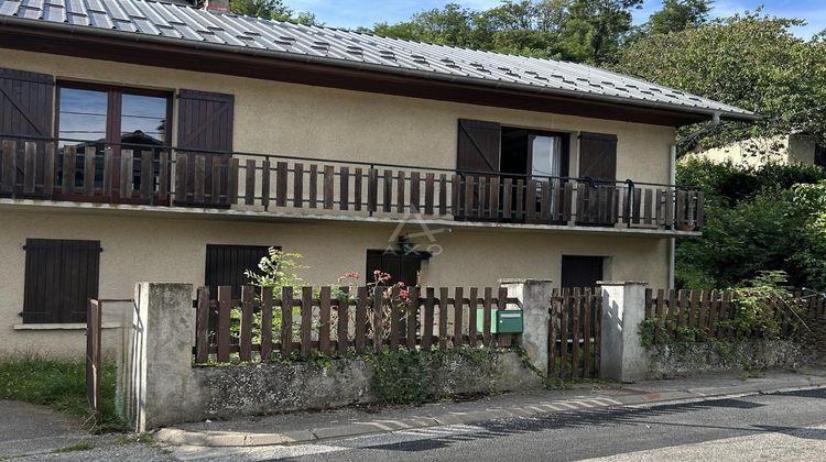 Ma-Cabane - Vente Maison SAINTE HELENE DU LAC, 98 m²