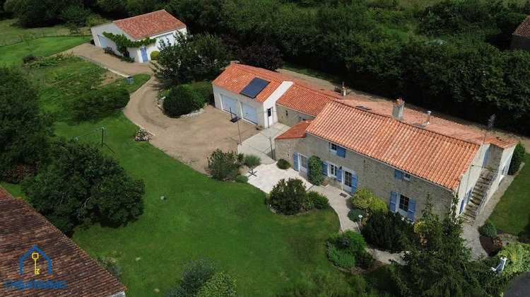 Ma-Cabane - Vente Maison Sainte-Hermine, 210 m²