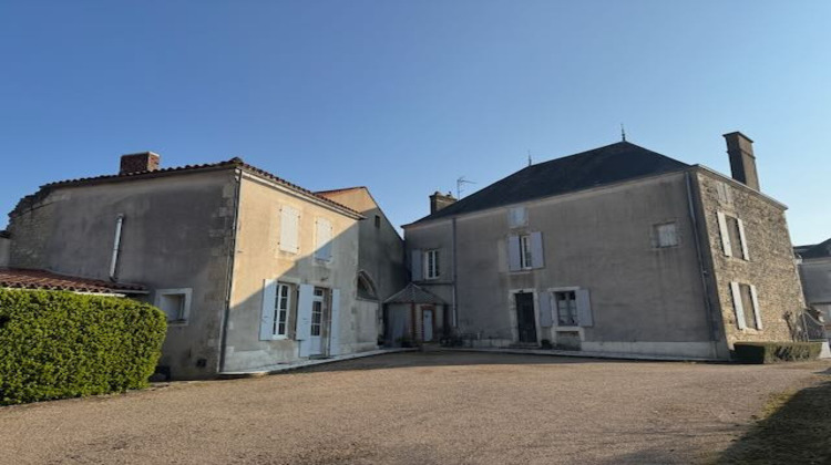 Ma-Cabane - Vente Maison Sainte-Hermine, 187 m²