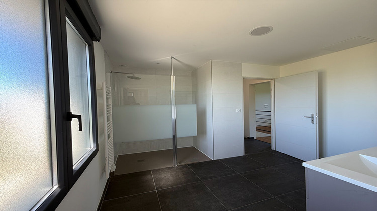 Ma-Cabane - Vente Maison SAINTE-LIVRADE-SUR-LOT, 120 m²