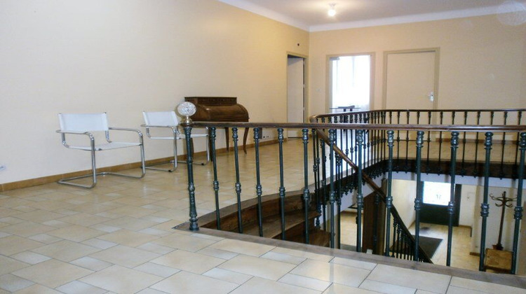 Ma-Cabane - Vente Maison Sainte-Livrade-sur-Lot, 240 m²