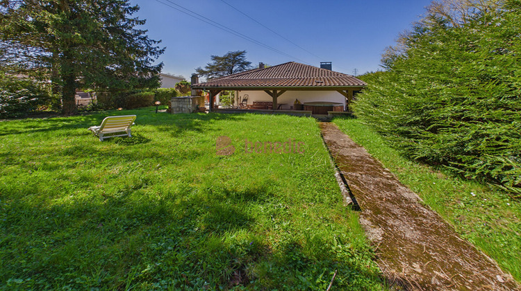 Ma-Cabane - Vente Maison SAINTE-MARIE-AUX-CHENES, 140 m²