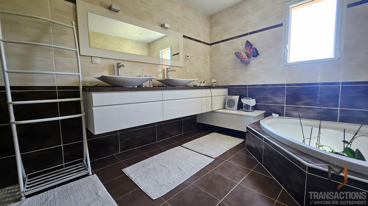 Ma-Cabane - Vente Maison SAINTE-PAZANNE, 167 m²