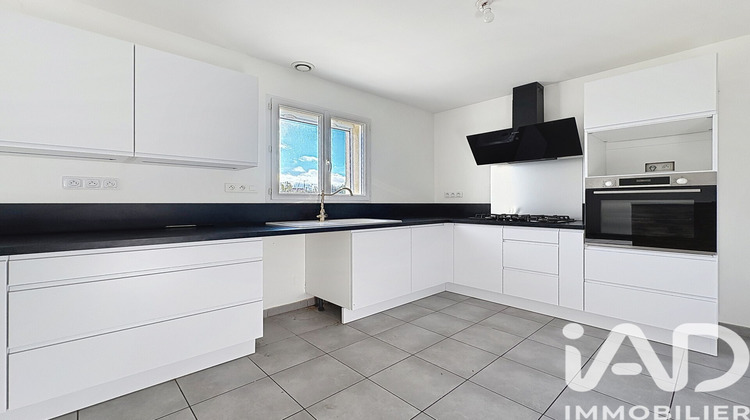 Ma-Cabane - Vente Maison Sainte-Radégonde-des-Noyers, 90 m²