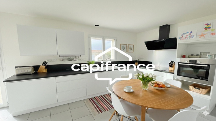 Ma-Cabane - Vente Maison SAINTE RADEGONDE DES NOYERS, 91 m²